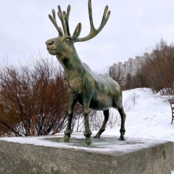 Жанровая скульптура «Олень»