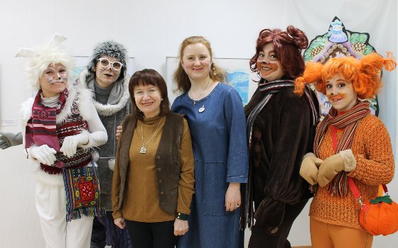 Столько улыбок Выставочный зал не видел давно!